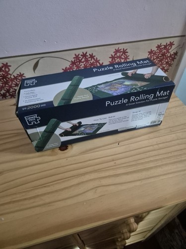Corner piece puzzle rolling - piece,